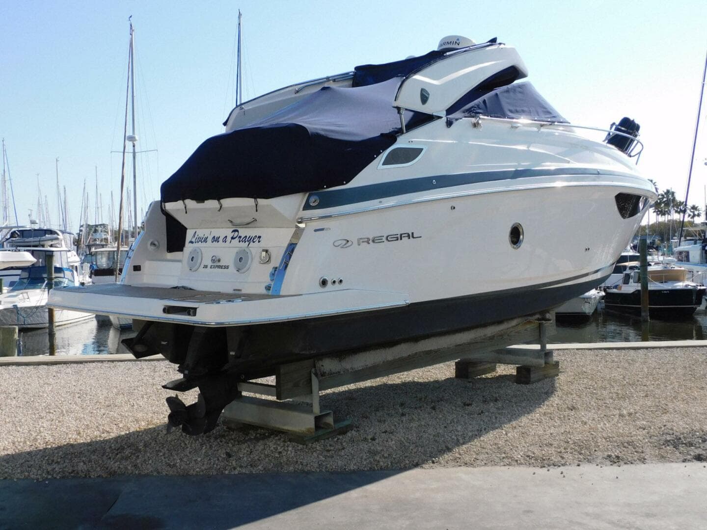 2019 Regal 28 Express — photo 2