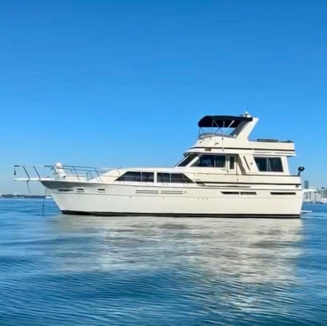 1987 Chris-Craft 500 Constellation