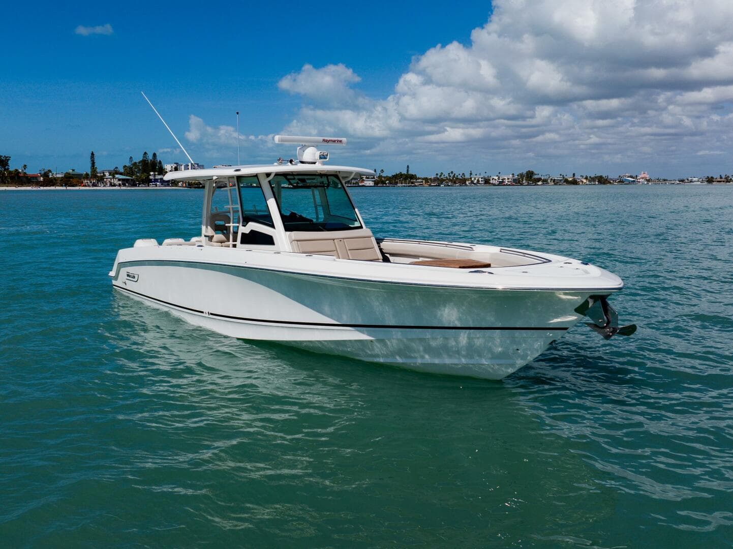 2019 Boston Whaler 380 Outrage — photo 2