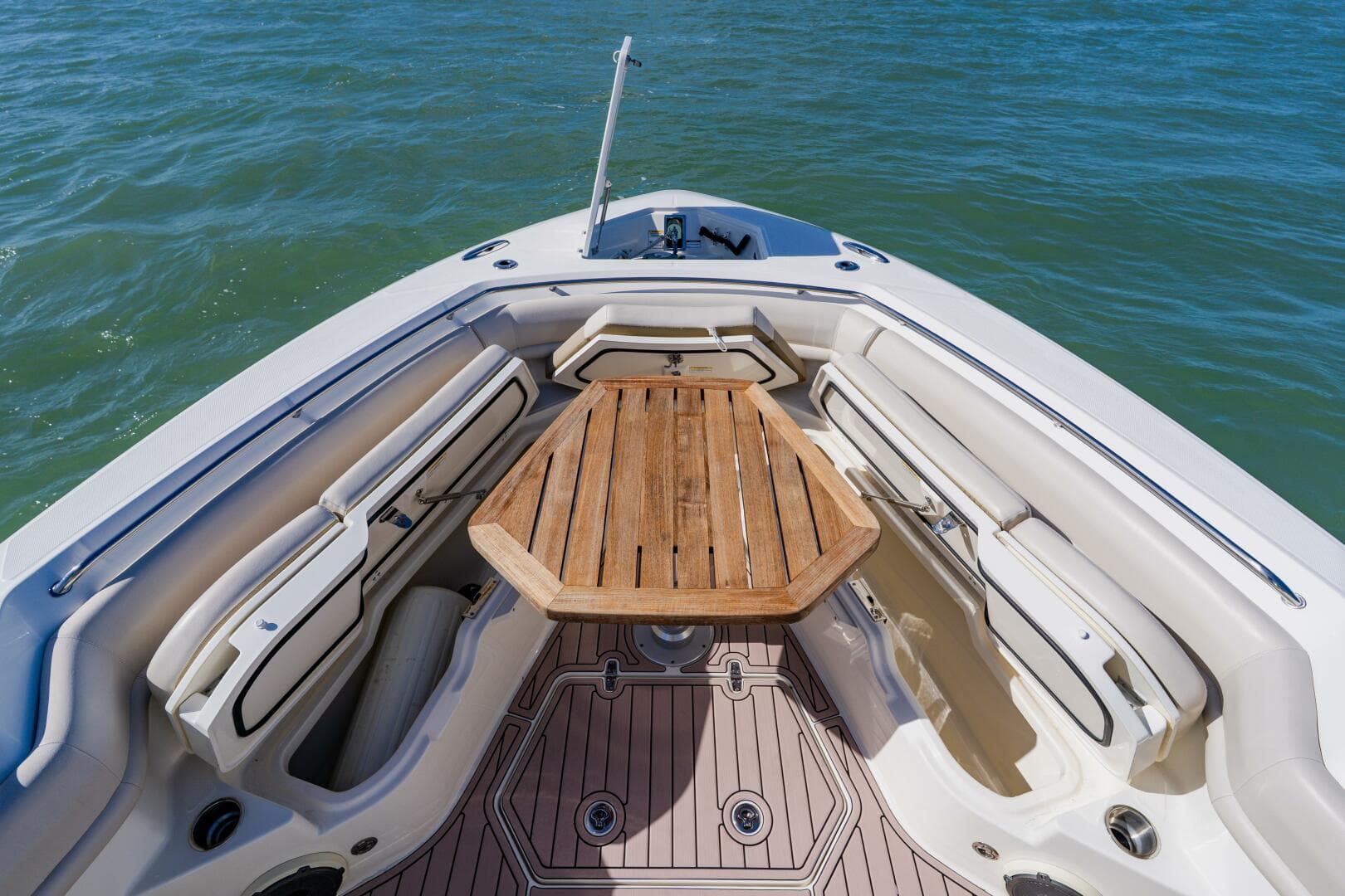 2019 Boston Whaler 380 Outrage — photo 9