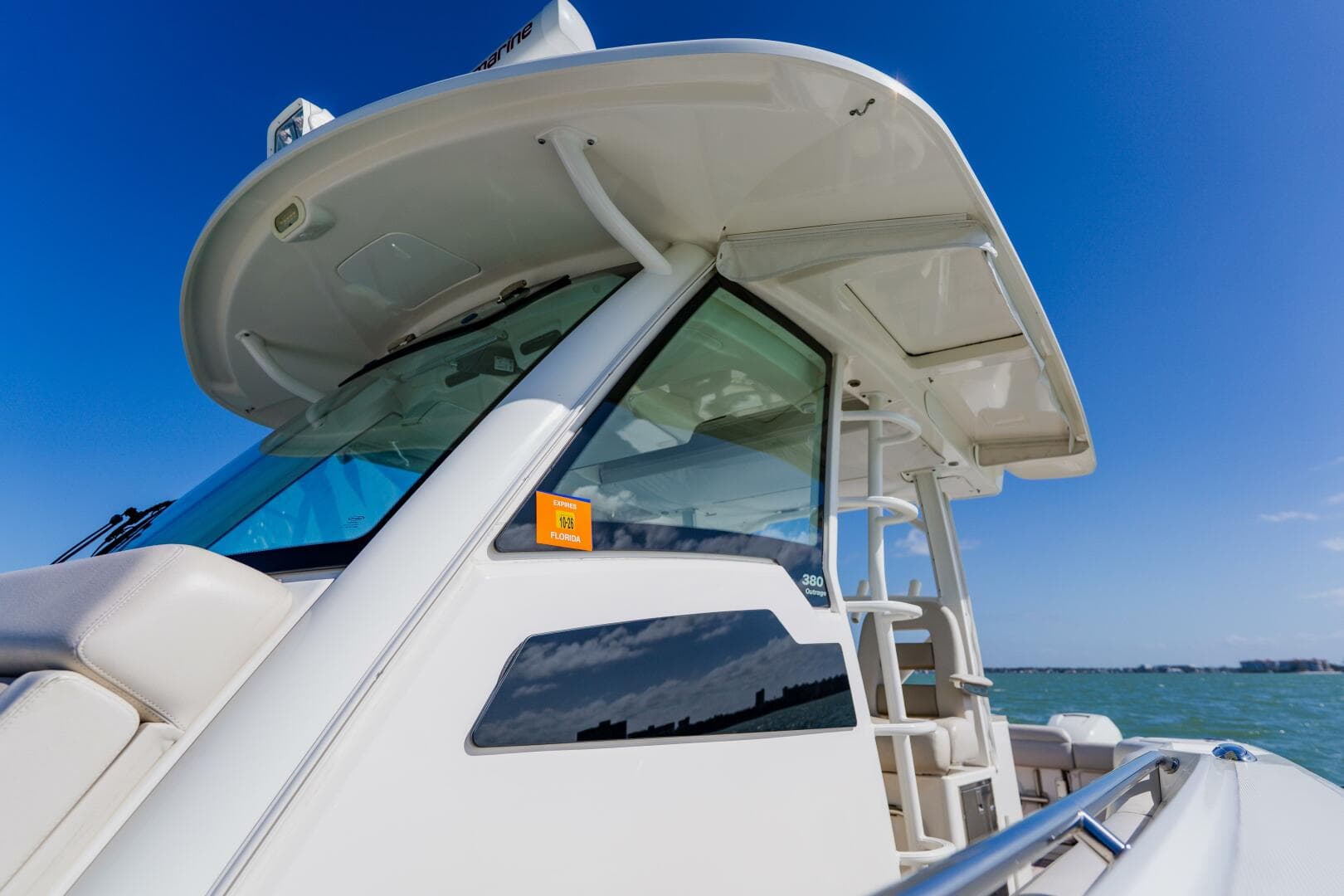 2019 Boston Whaler 380 Outrage — photo 16