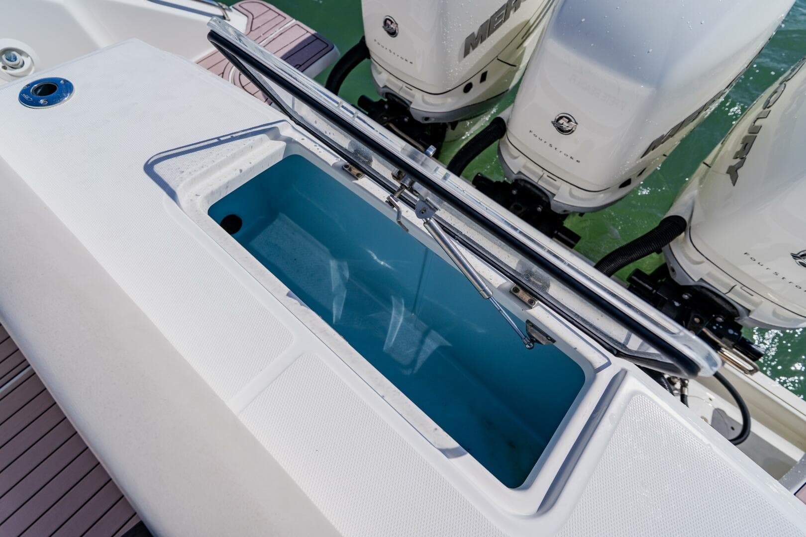 2019 Boston Whaler 380 Outrage — photo 32
