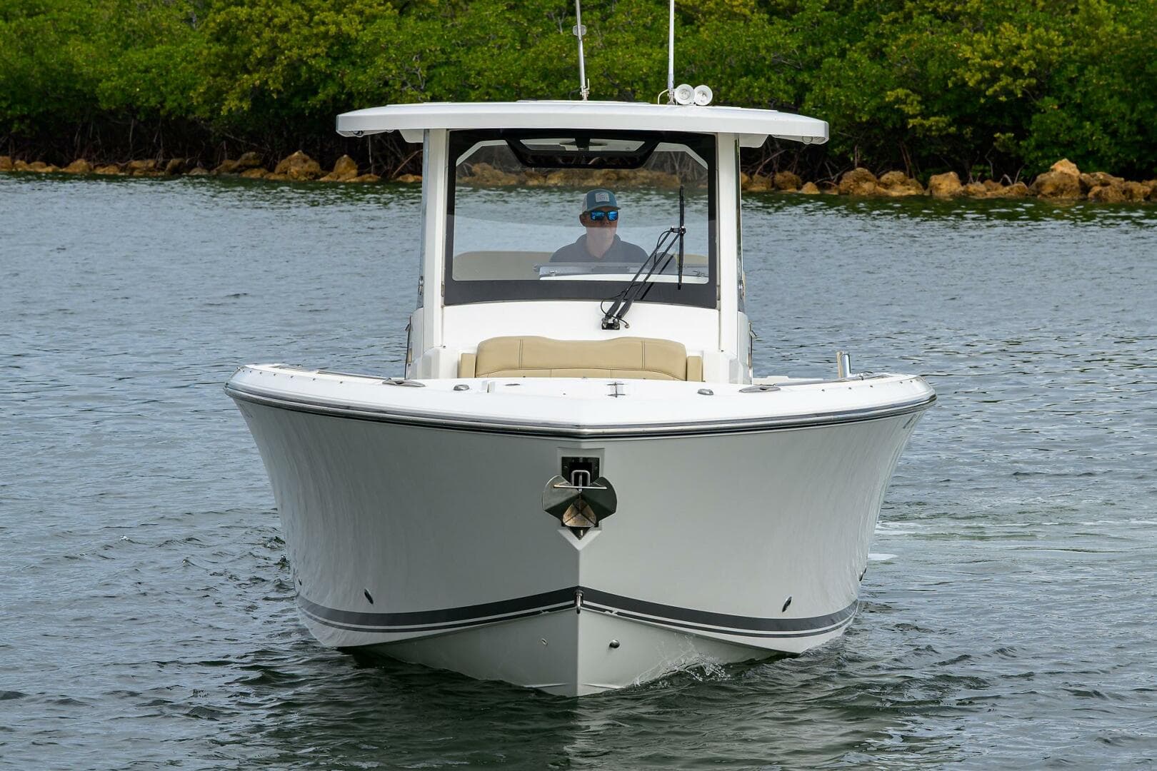 2019 Pursuit S328 — photo 3