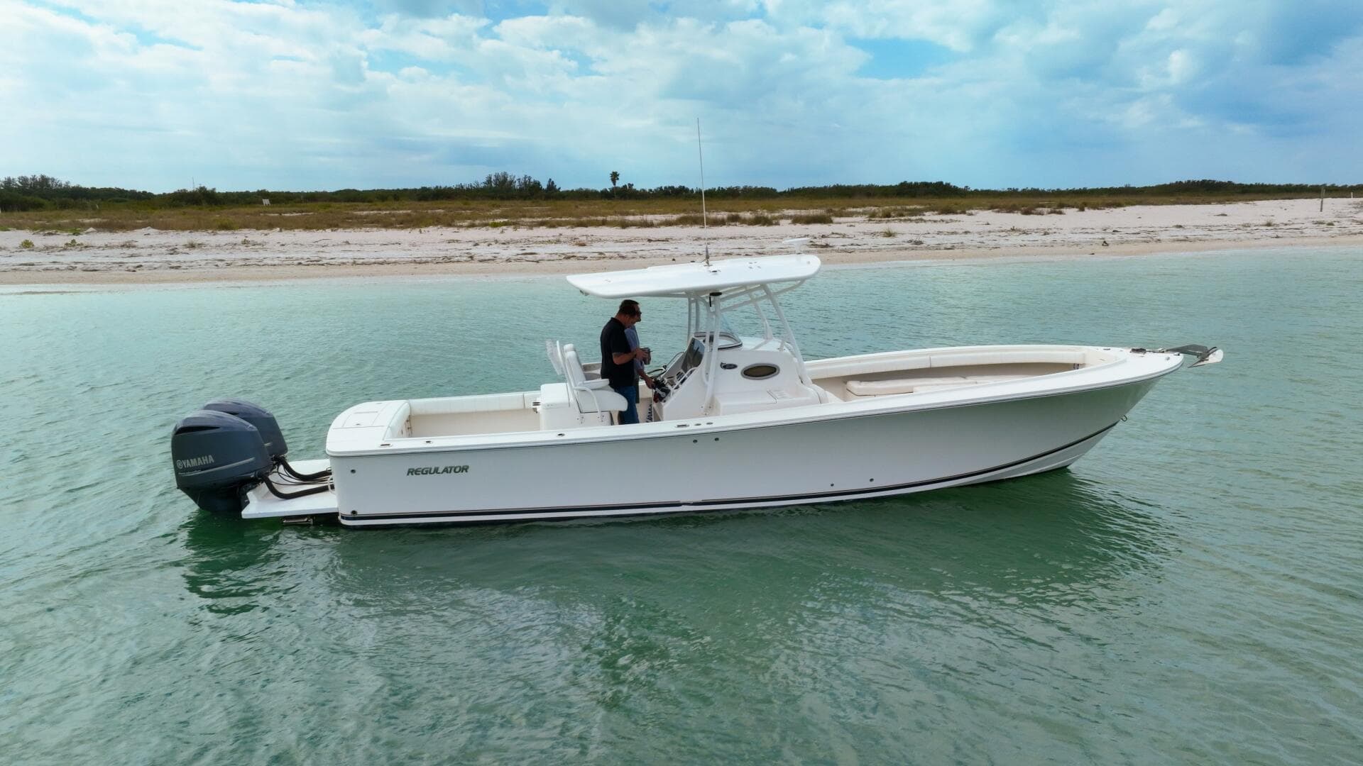 2012 Regulator 34 SS — photo 7