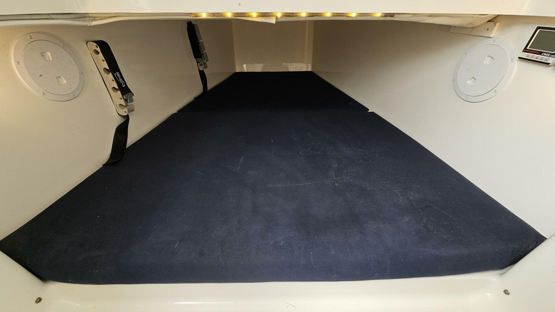 2012 Regulator 34 SS — photo 50