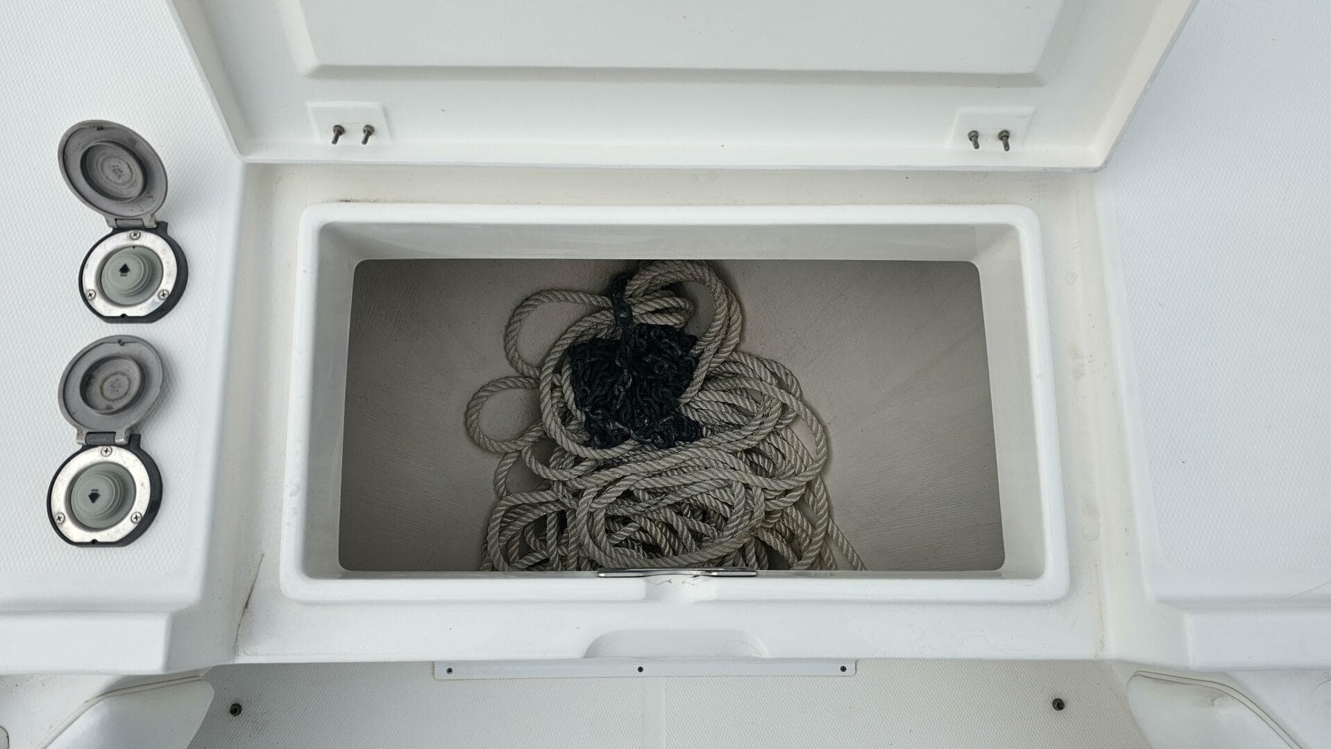 2012 Regulator 34 SS — photo 65