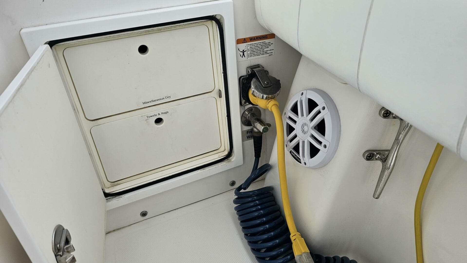 2012 Regulator 34 SS — photo 40