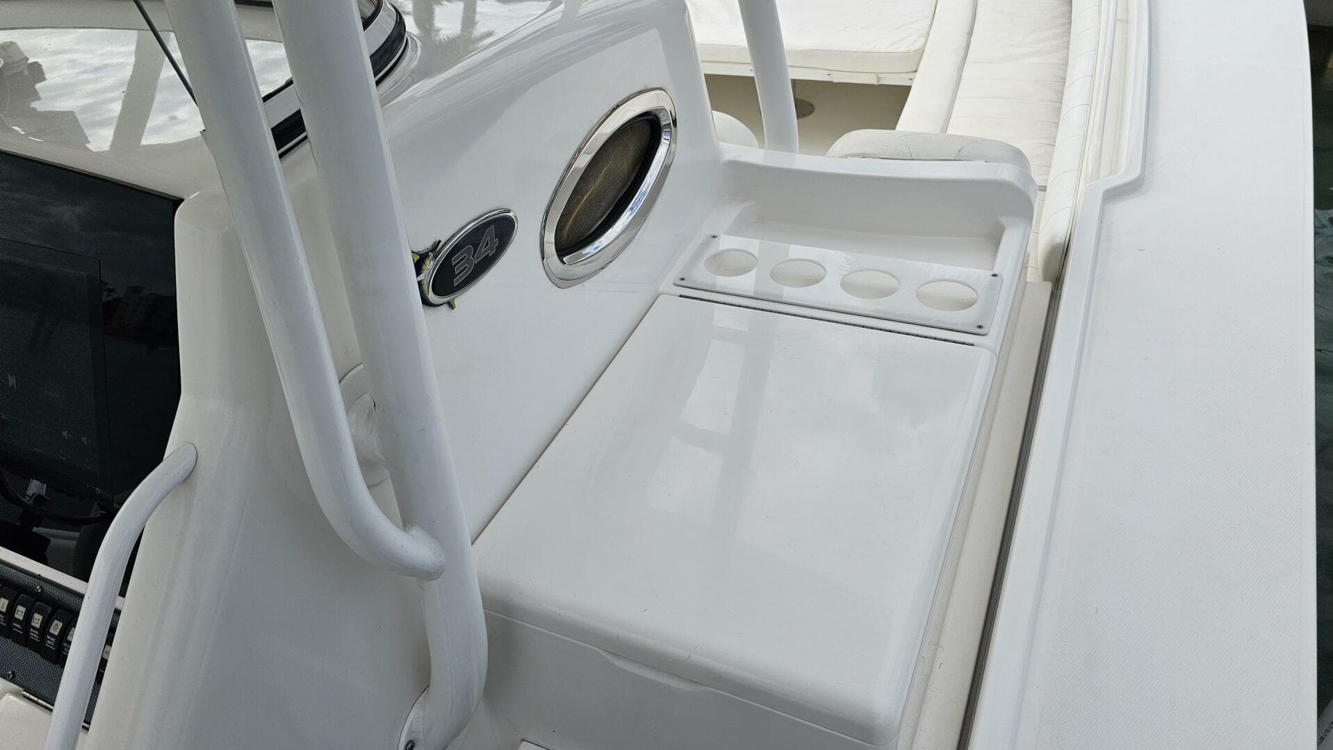 2012 Regulator 34 SS — photo 41