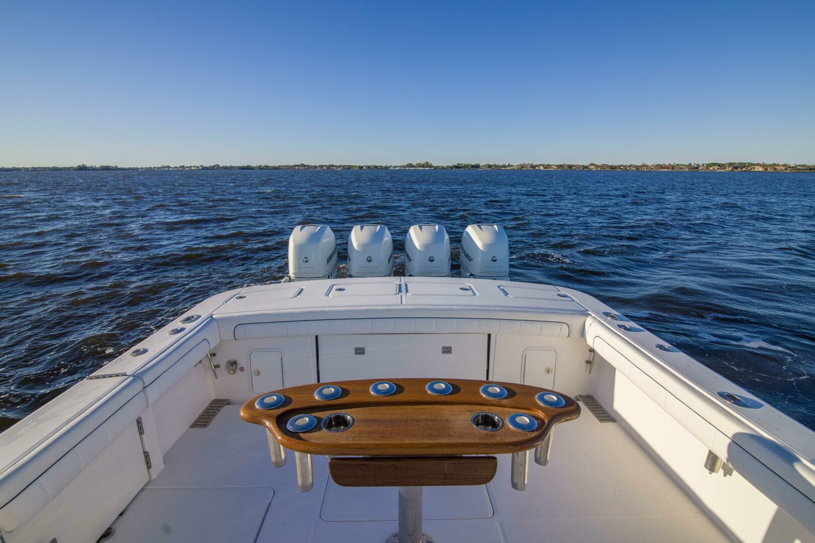 2016 Regulator 41 Center Console — photo 28