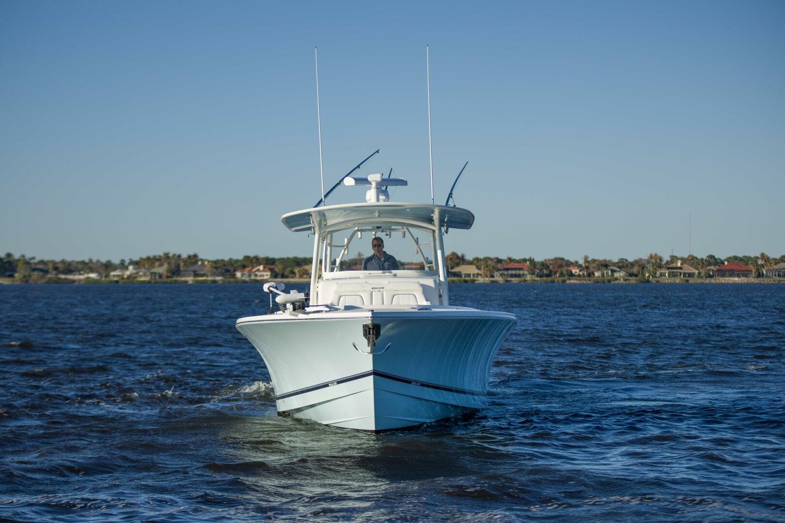 2016 Regulator 41 Center Console — photo 39