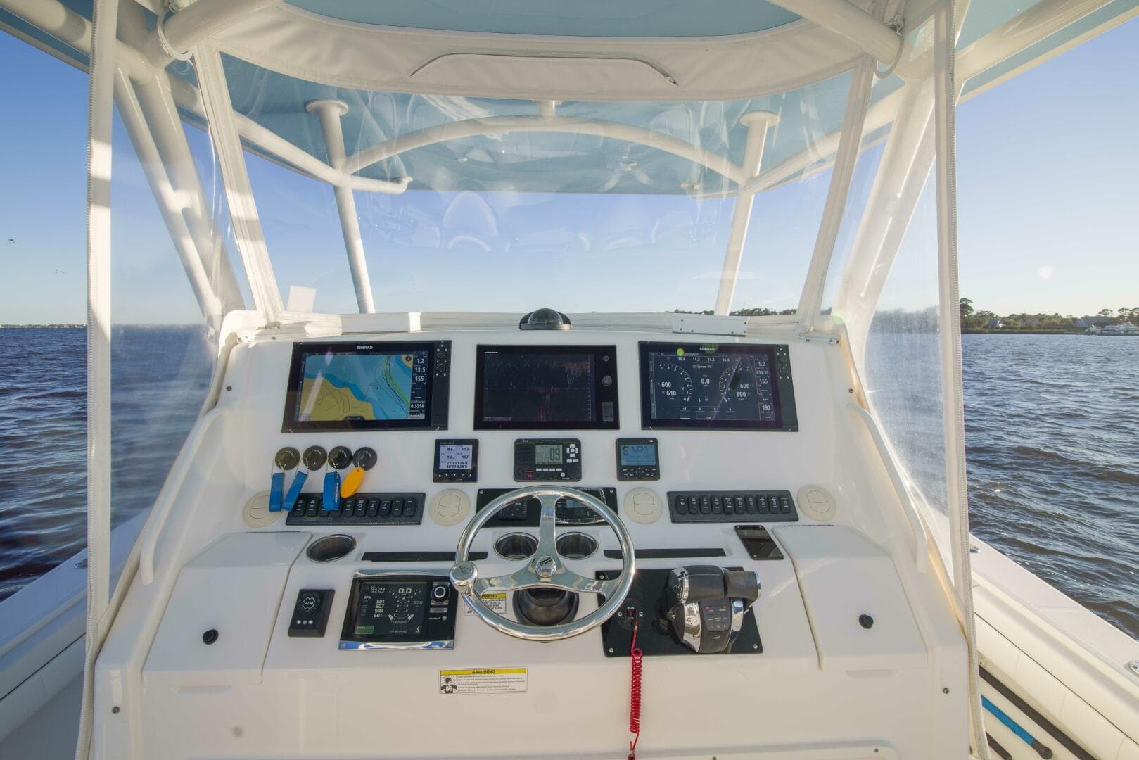 2016 Regulator 41 Center Console — photo 6