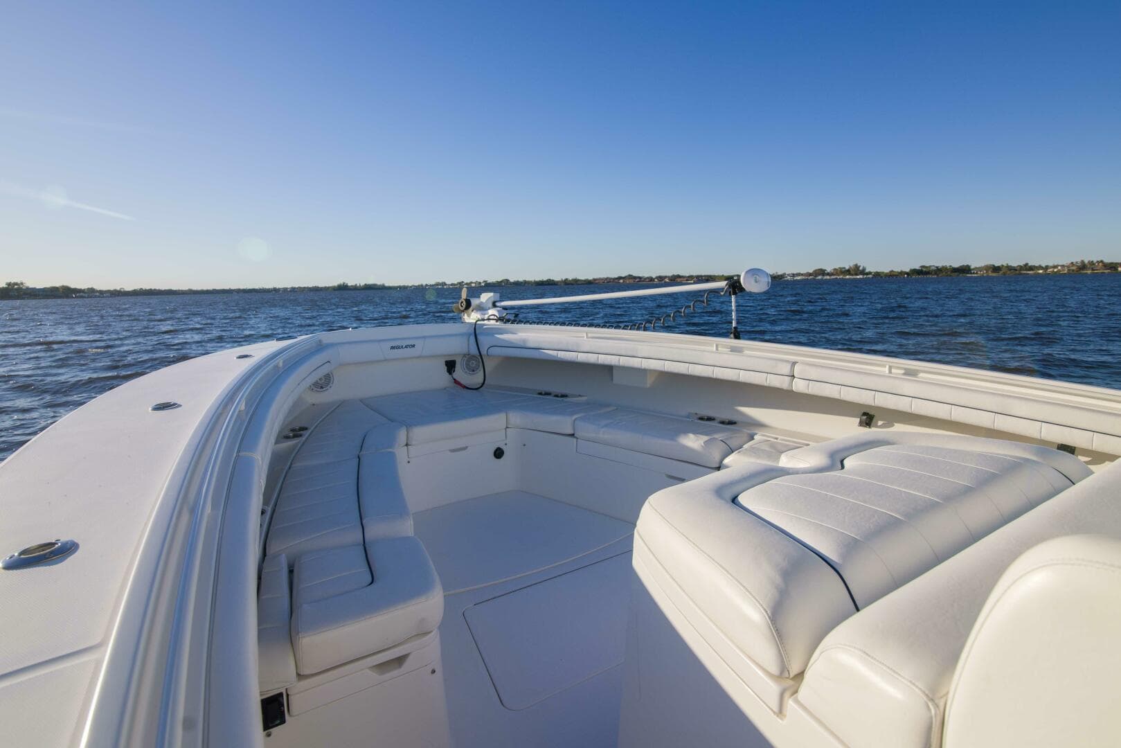 2016 Regulator 41 Center Console — photo 19
