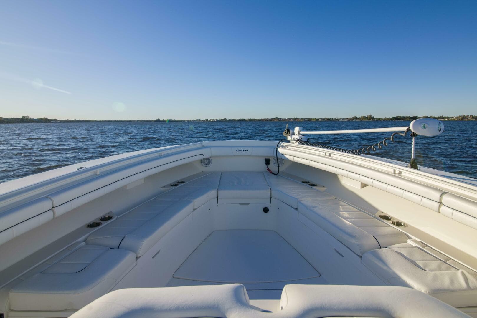 2016 Regulator 41 Center Console — photo 17